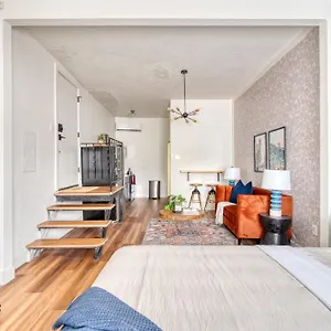- Bright Brooklyn Apartment Portland