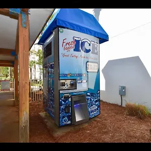 5 Star 2br 2 Bath King Shuttle Pools Across From 2208 Holiday home Destin